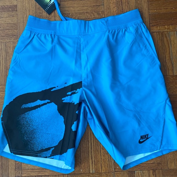 Men’s Nike Shorts - Picture 1 of 2